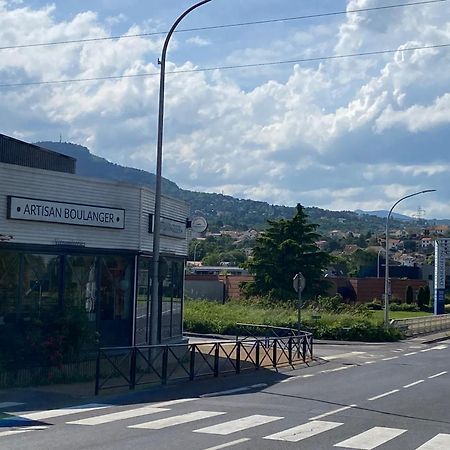 "Luci" Proche Du Zenith, Artenium Ceyrat, Auvergne, Parking Prive , Beaumont  Exterior foto